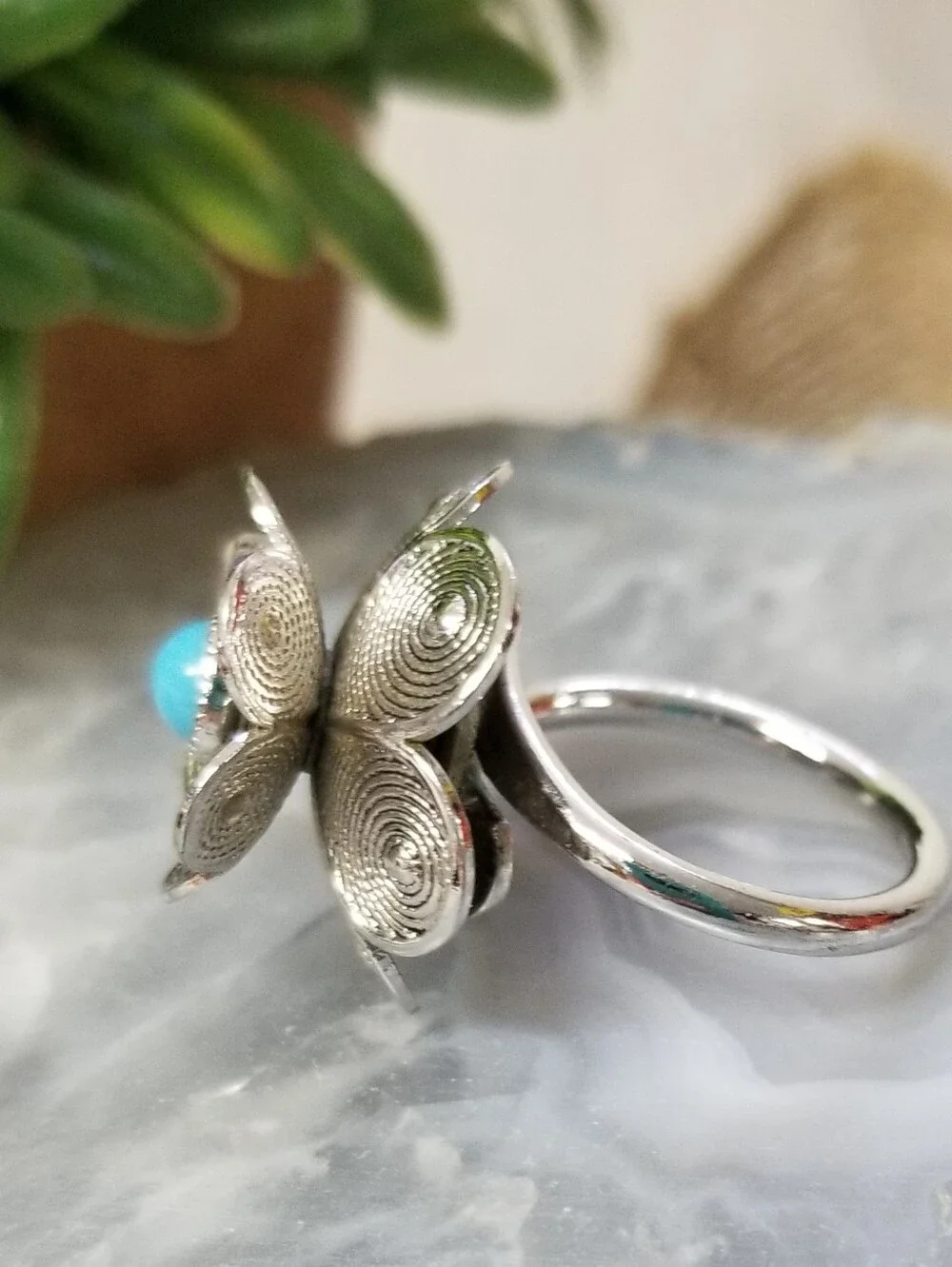 Vintage Sarah Coventry Silver Flower Ring